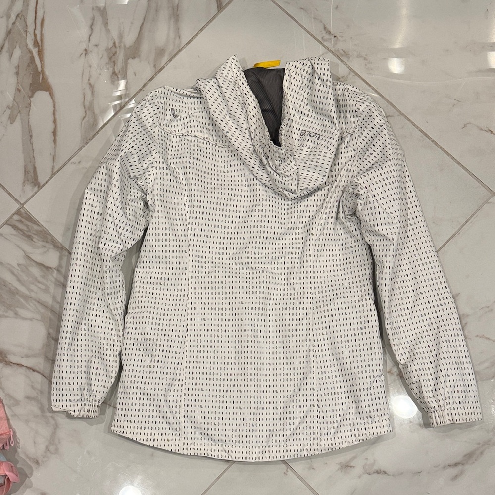 Lole White Jacket with Black Pattern - image 4